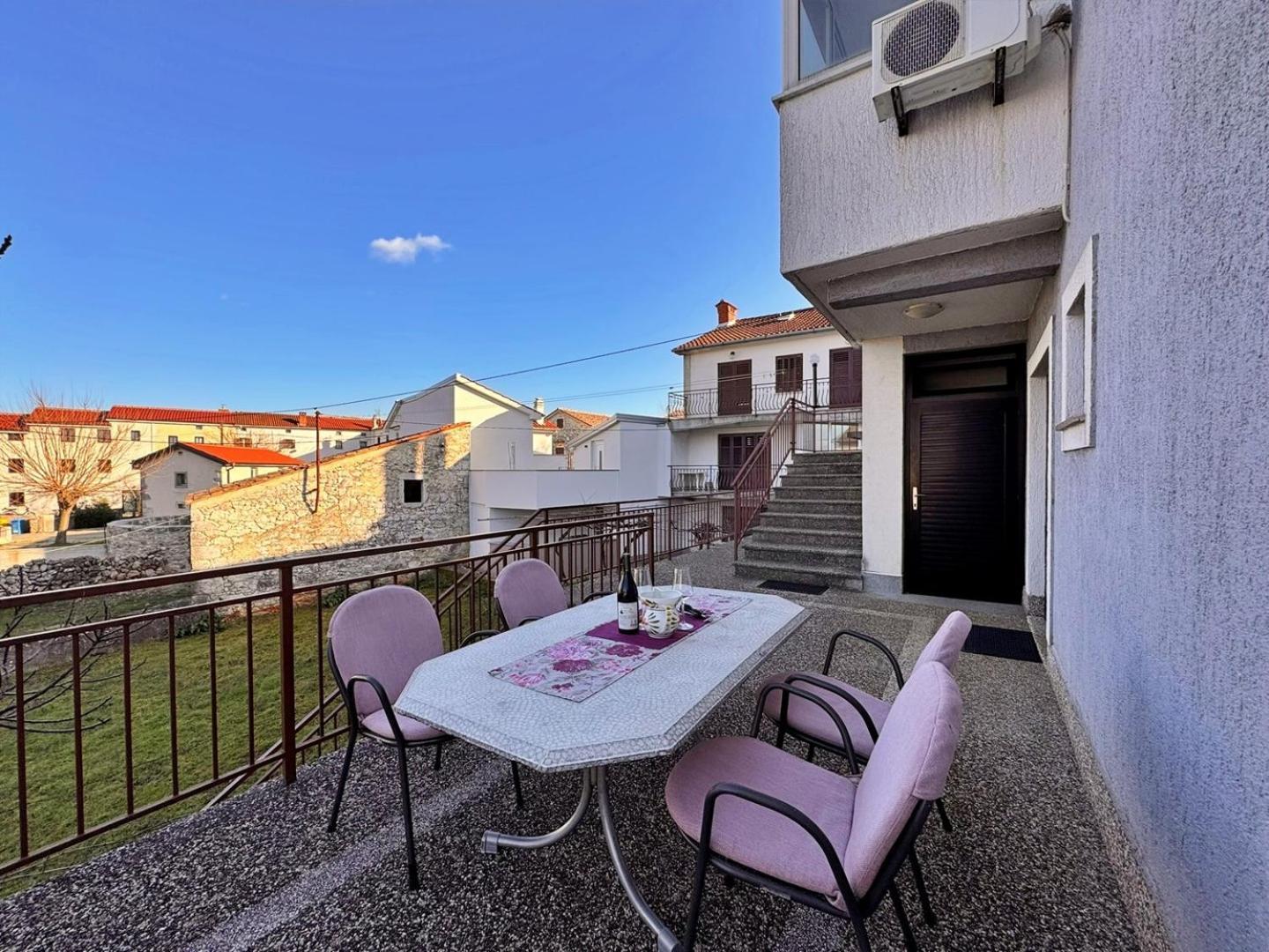 Apartments Katarina Malinska Exterior photo